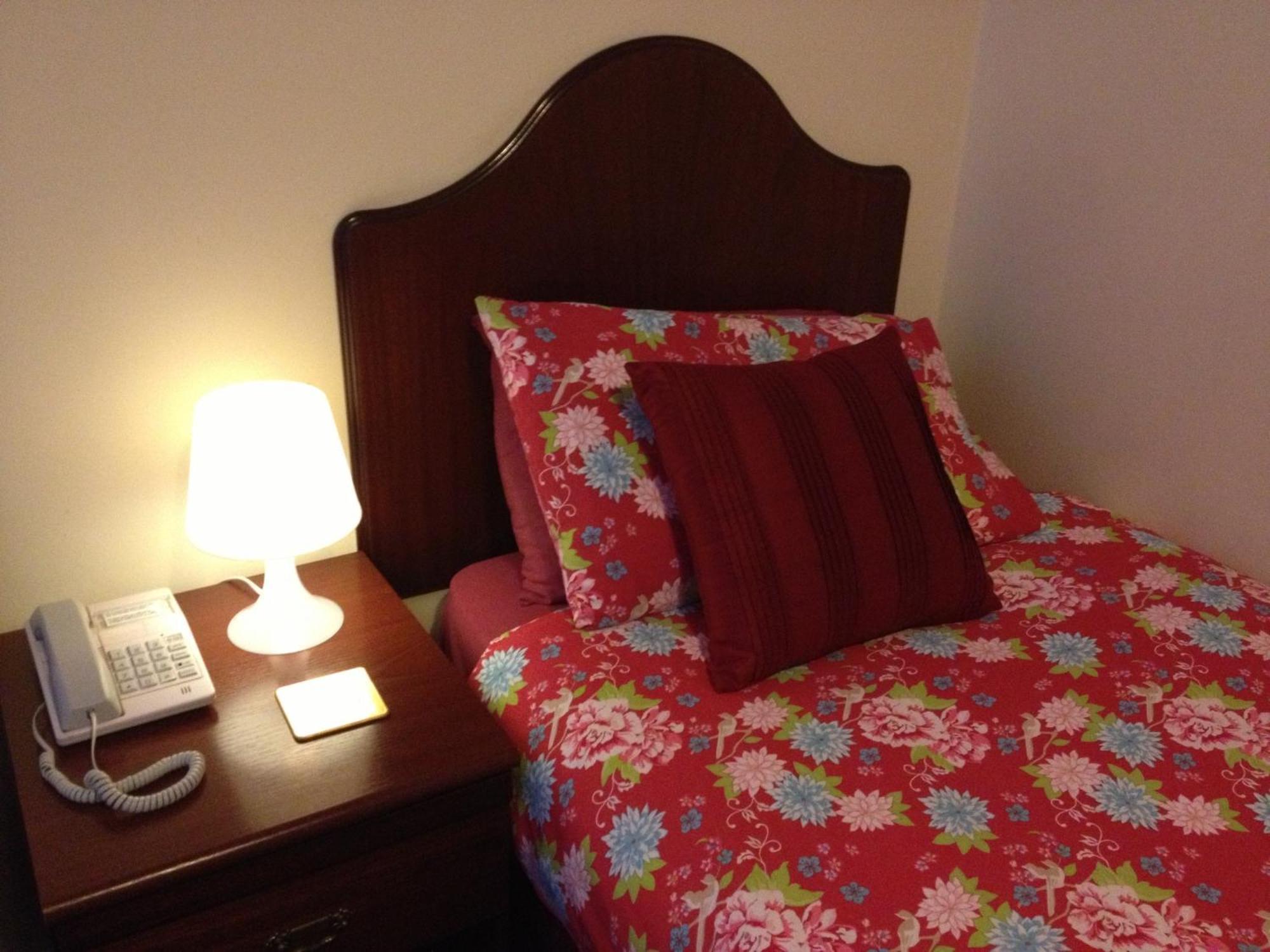 קרו The Waverley Hotel מראה חיצוני תמונה