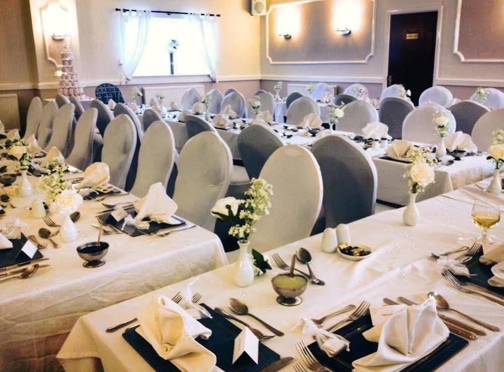 קרו The Waverley Hotel מראה חיצוני תמונה