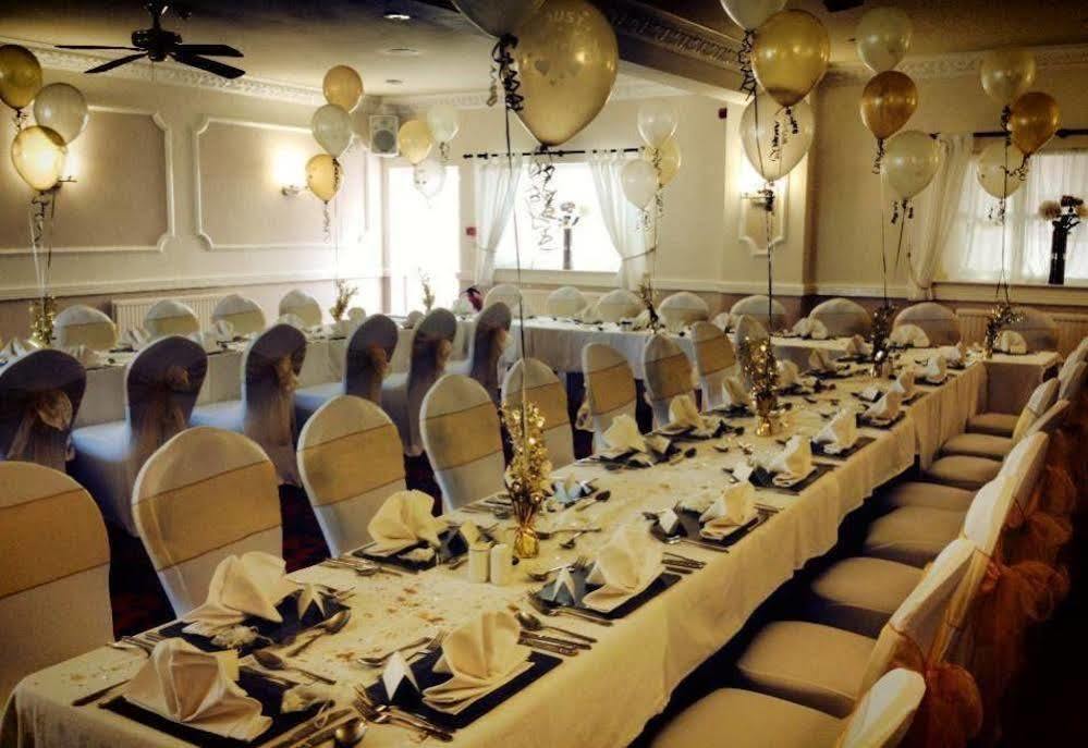 קרו The Waverley Hotel מראה חיצוני תמונה